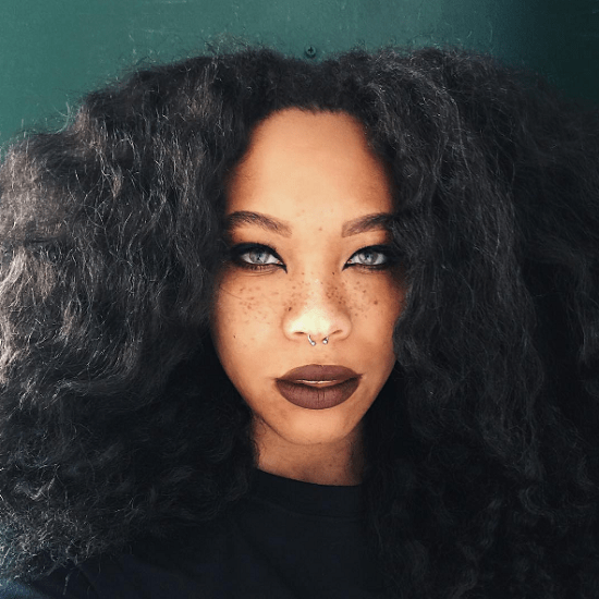 Black-Eyeliner-Cateye-Matte-Lips-Black-Beauty-Looks-OnGiselleAve